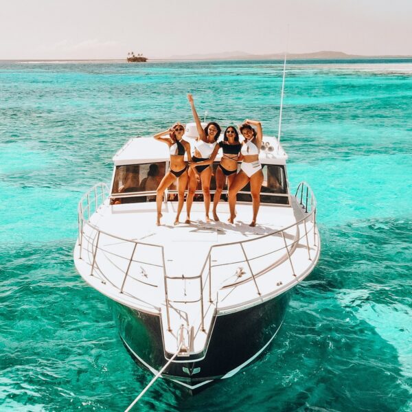 Hen Do Mallorca Catamarano privato 1