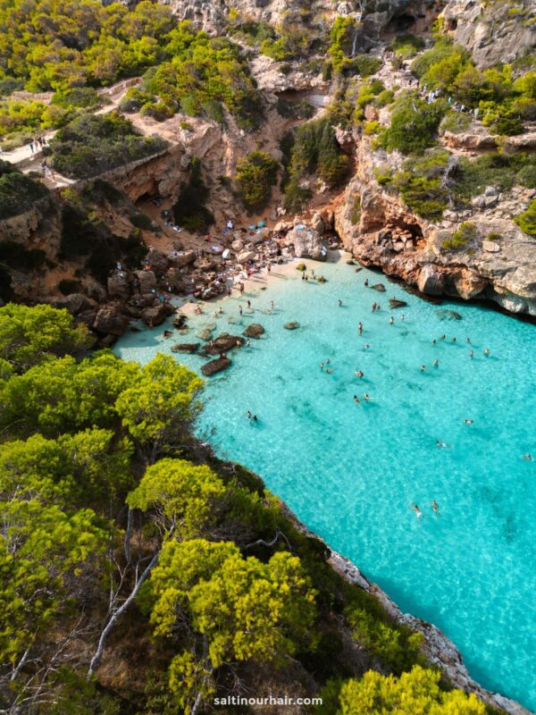 Magia di Maiorca: un'indimenticabile serata tra ragazze